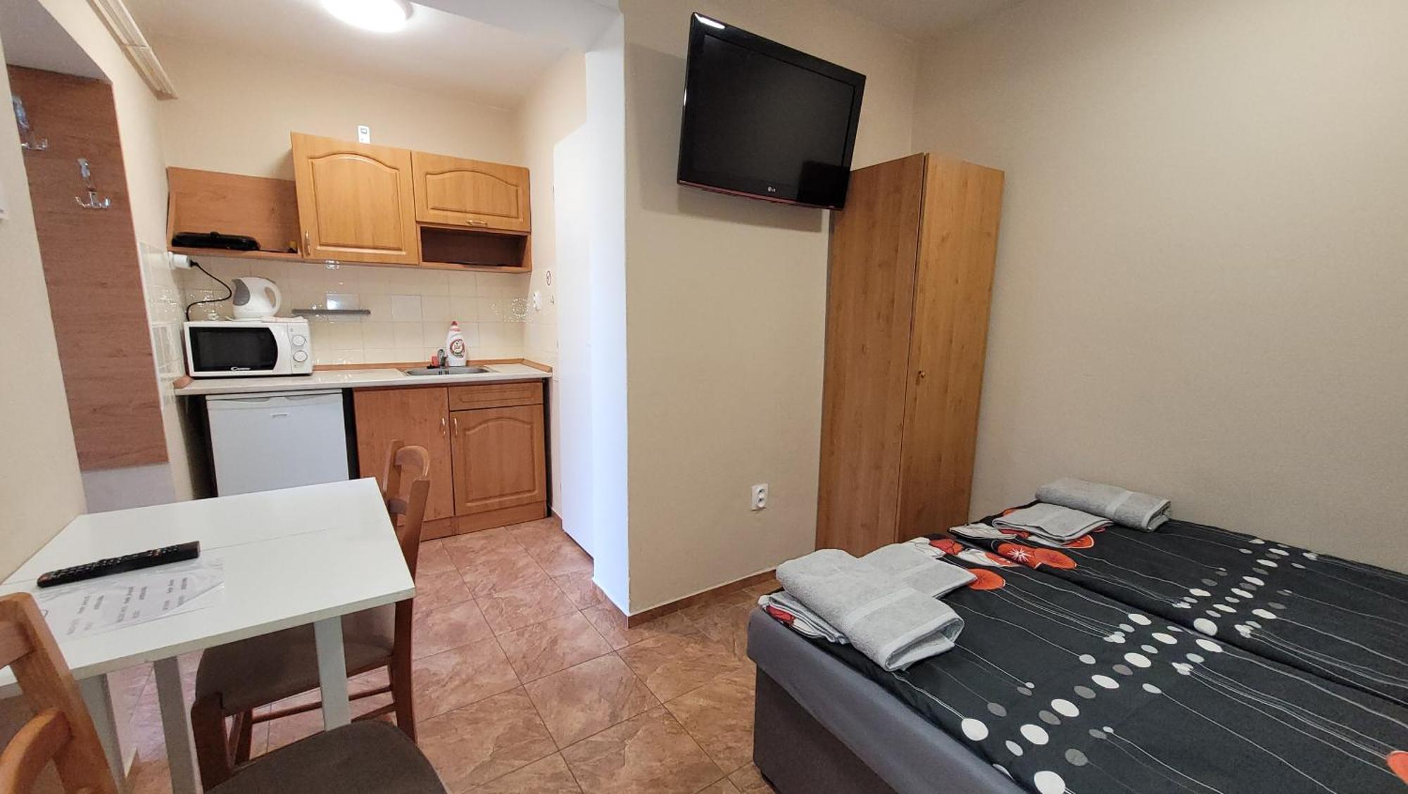 Alenka Hotel Štúrovo Екстериор снимка