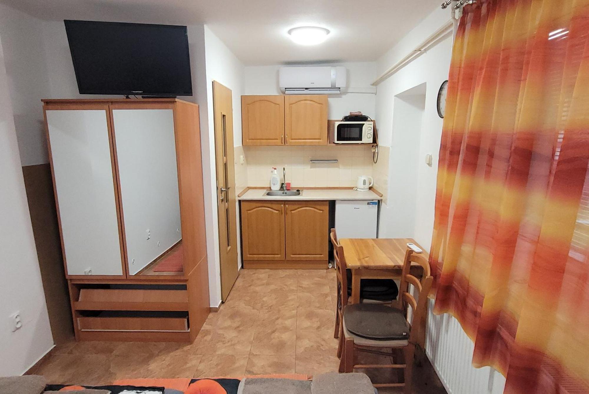 Alenka Hotel Štúrovo Екстериор снимка